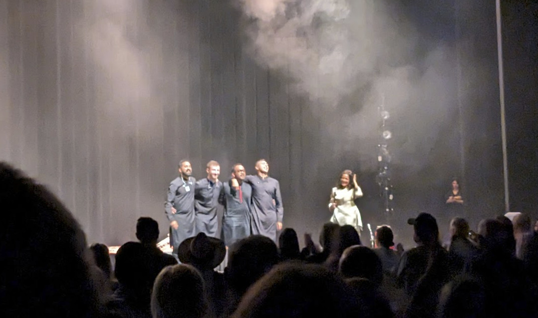 Anoushka Shankar's quintet. Yes, this blurry picture is the only one I have of the concert.